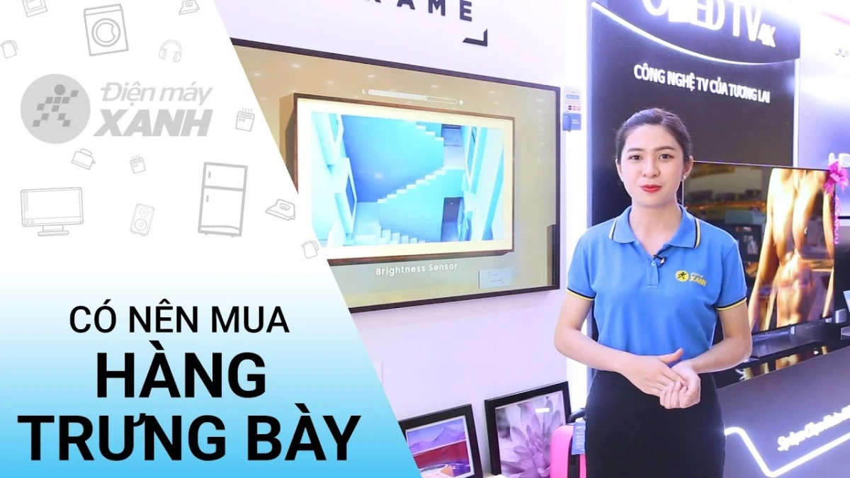 Hàng trưng bày Điện Máy Xanh với khuyến mãi hấp dẫn