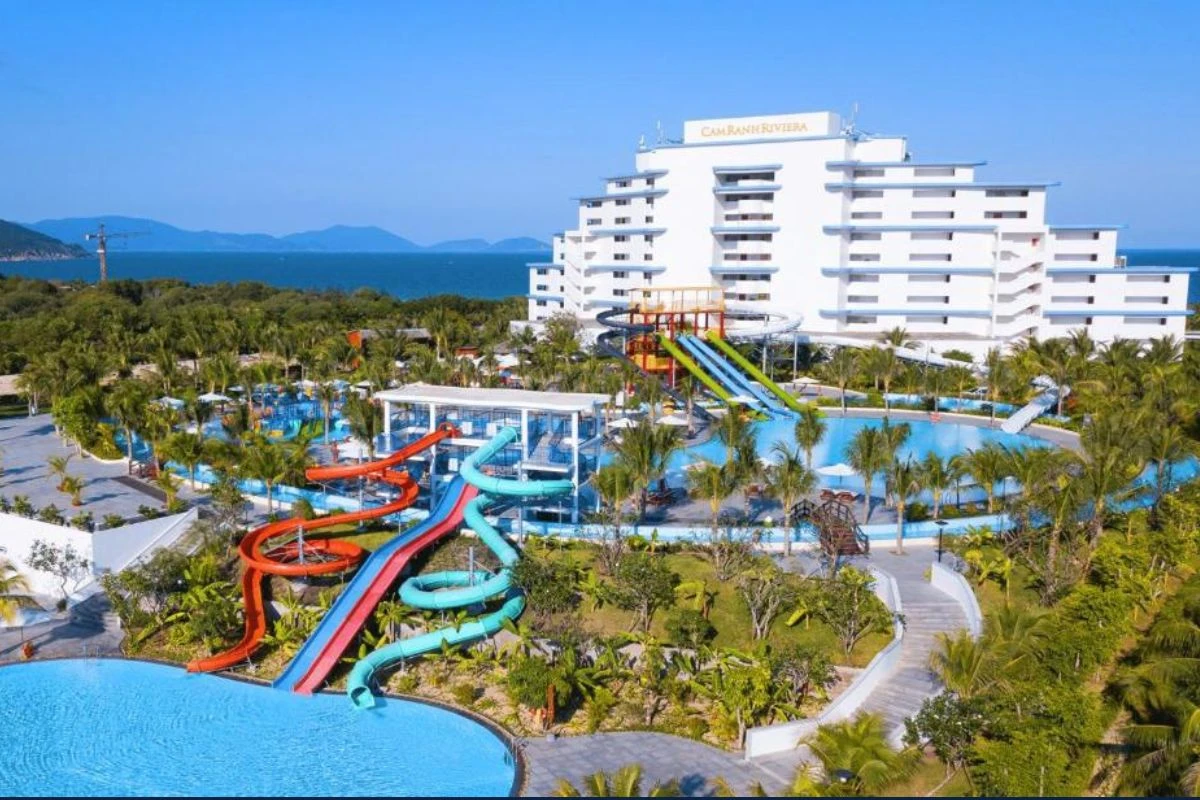 cac-khach-san-va-resort-tai-cam-ranh-phu-hop-voi-mua-he-2025