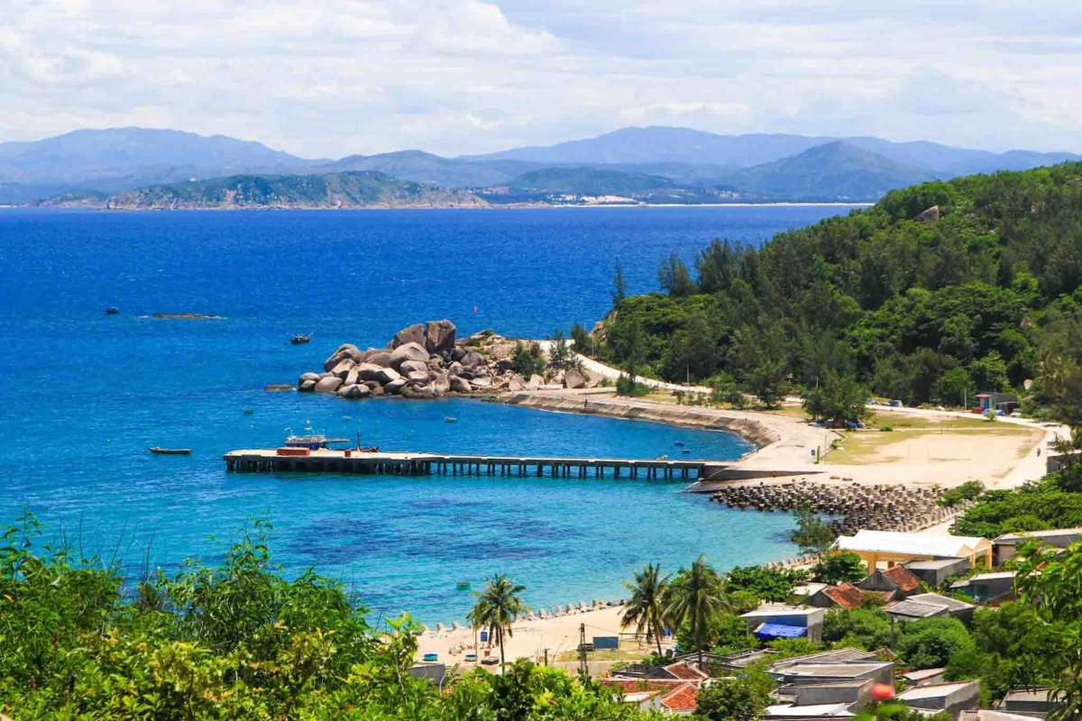 Du lich Ha Tinh mua ha 2025: Khám phá nét hoang sơ đầy mê hoặc image