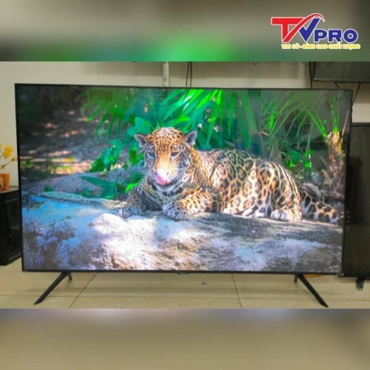 Tivi 55 inch trong phòng ngủ nhỏ, khoảng cách xem tối ưu