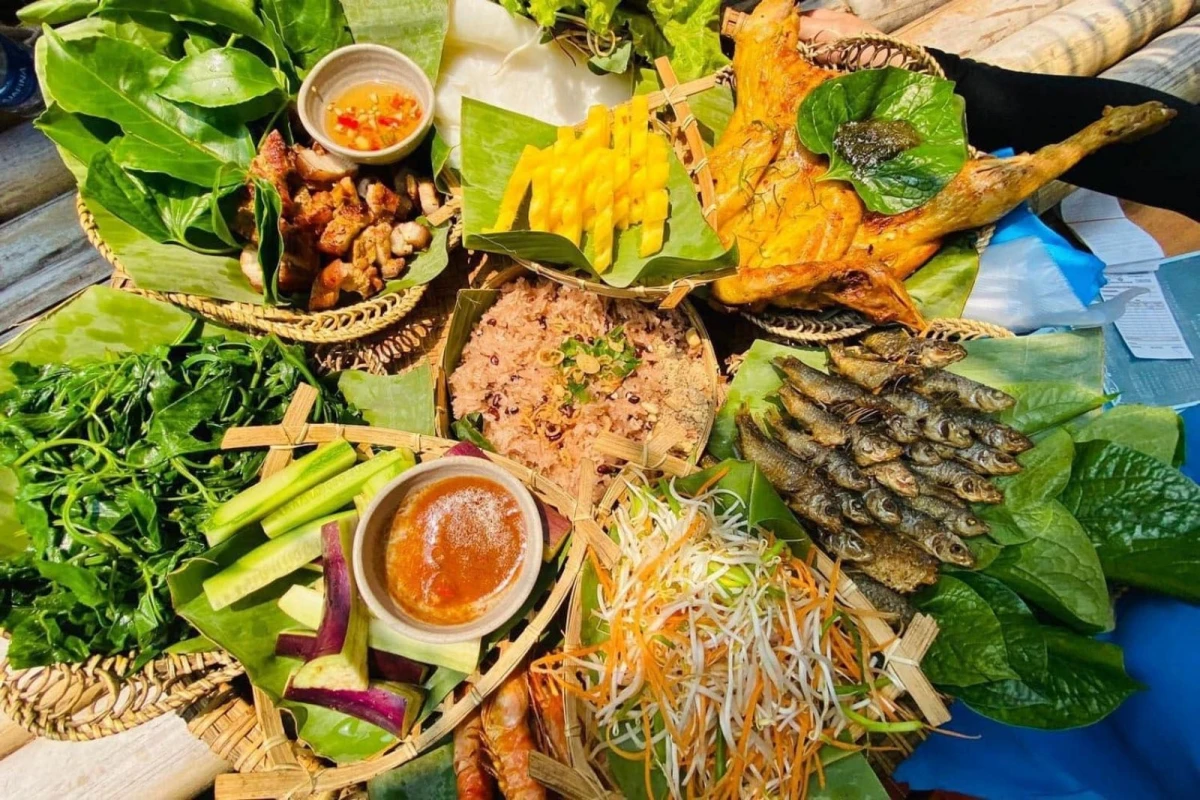 Đặc sản địa phương mang lại trải nghiệm hương vị khó quên