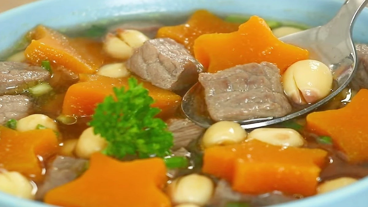 Canh thịt bò nấu bí đỏ thơm ngon