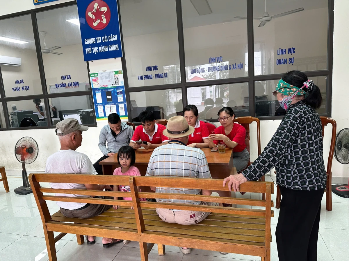 Khách hàng gọi tổng đài Viettel Hải Phòng để được hỗ trợ