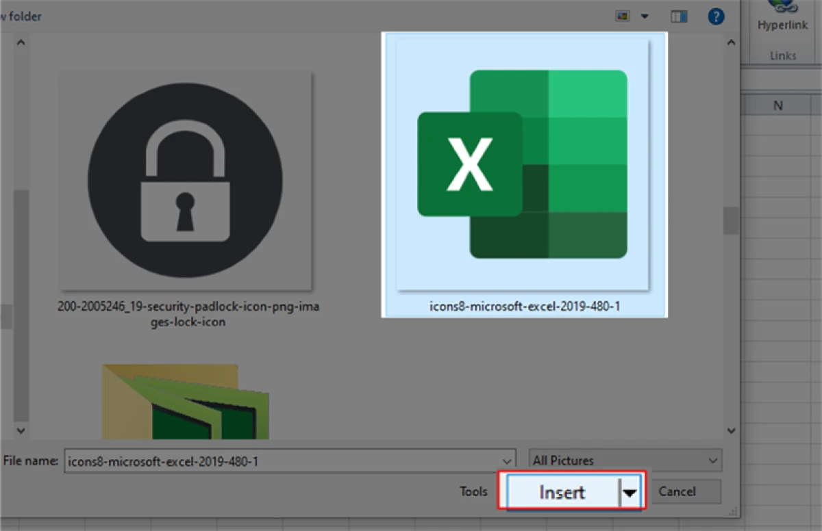 Giao diện Excel minh họa cách chèn cột nhanh chóng
