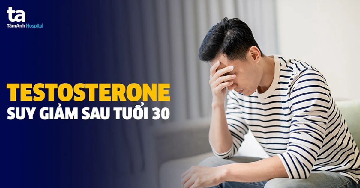 Người đàn ông thư giãn trong thiên nhiên để nuôi dưỡng sức khỏe và tinh thần