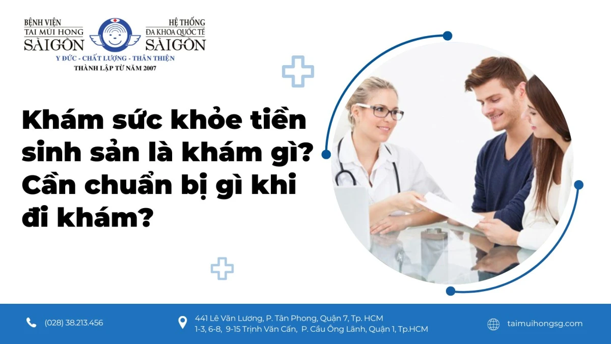 Người phụ nữ ghi chú lại câu trả lời về sức khỏe sinh sản