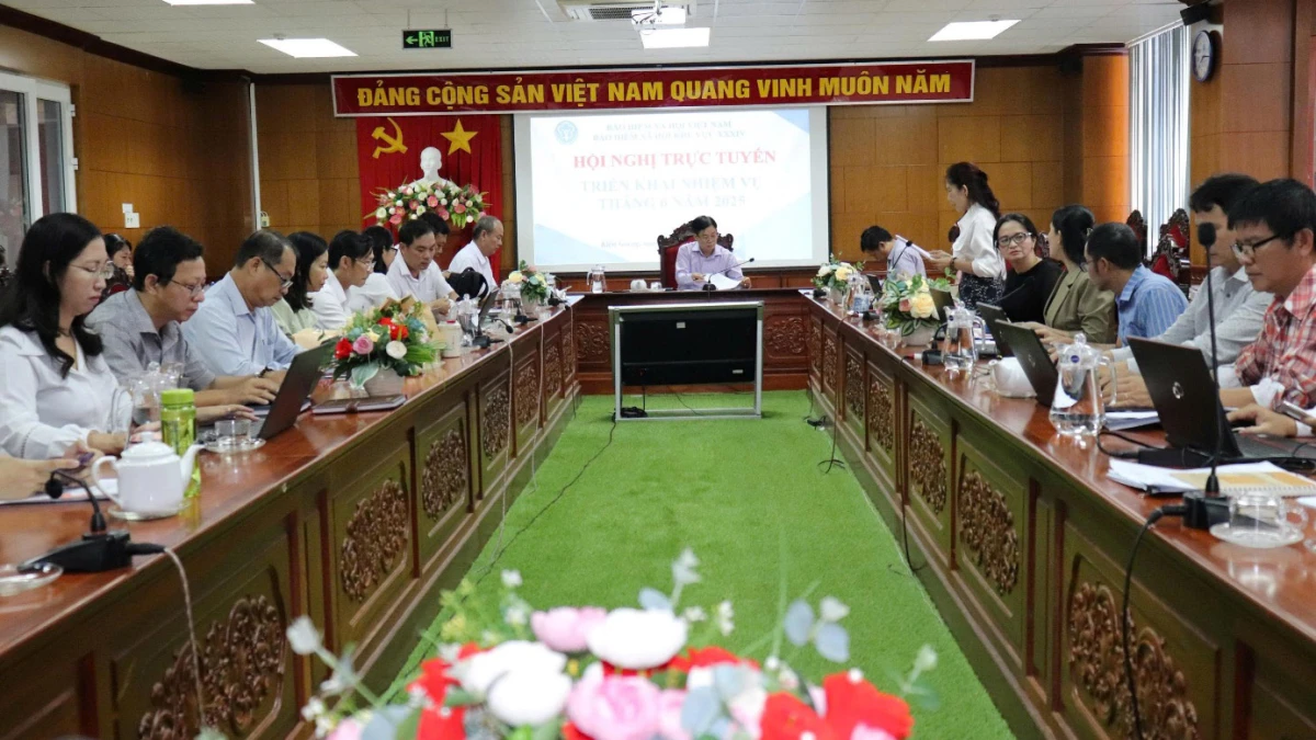 Người tham gia thử nghiệm y học được bảo vệ quyền lợi và theo dõi sức khỏe chặt chẽ