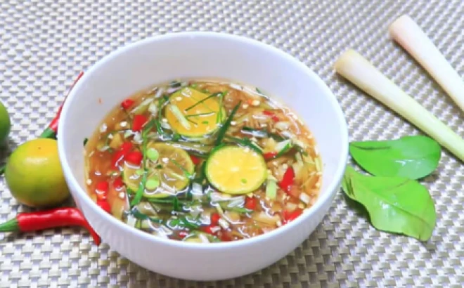 Hướng dẫn chi tiết cách làm nước chấm ốc đậm vị tại nhà