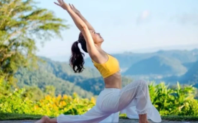 Tập yoga và bí quyết tìm lại sự cân bằng giữa thân và tâm